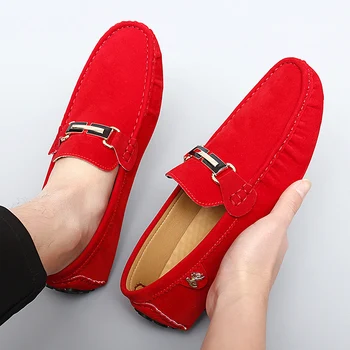 2023 Loafers Férfi kézzel készített bőr cipők Piros alkalmi vezetési lakások Slip-On hajócipők Plus Plus méret 47 48 Lron csatos bab Lusta cipő