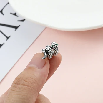 Kígyó alakú gyöngyök Fém Állat kiegészítő Kézzel készített DIY gyártás Punk karkötők Medálok Ékszerkészítő kiegészítők