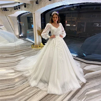 Lenyűgöző gyönyörű csipke csillogó szögletes gallér felmosó esküvői ruhák 2023 Csillogó luxus hosszú ujjú hercegnő menyasszonyi ruha