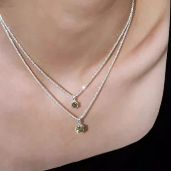 Szintetikus Moissanite Új, egyszerű és stílusos, csillogó nyaklánc 1 karátos olívazöld cirkon medál kulcscsontlánc anya